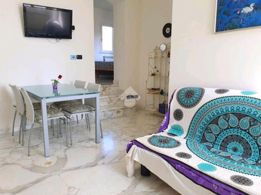Appartamento 50 Mt Mare Con Parcheggio Riservato Riva Ligure Esterno foto